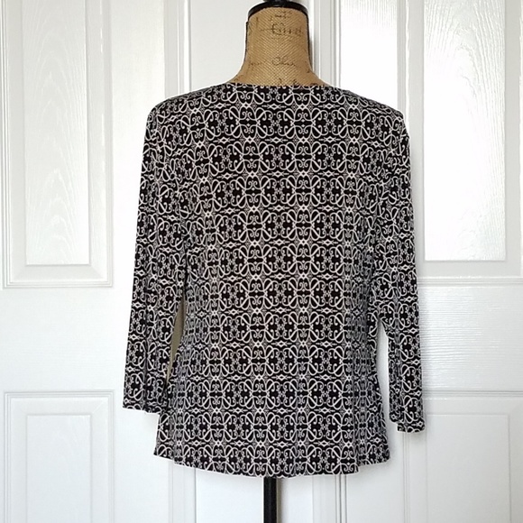 Elementz Black and white geometric graphic with ring cinch accent XL - Picture 4 of 7